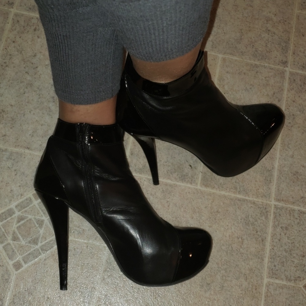 Stuart Weitzman Patent & Leather Platform - image 1